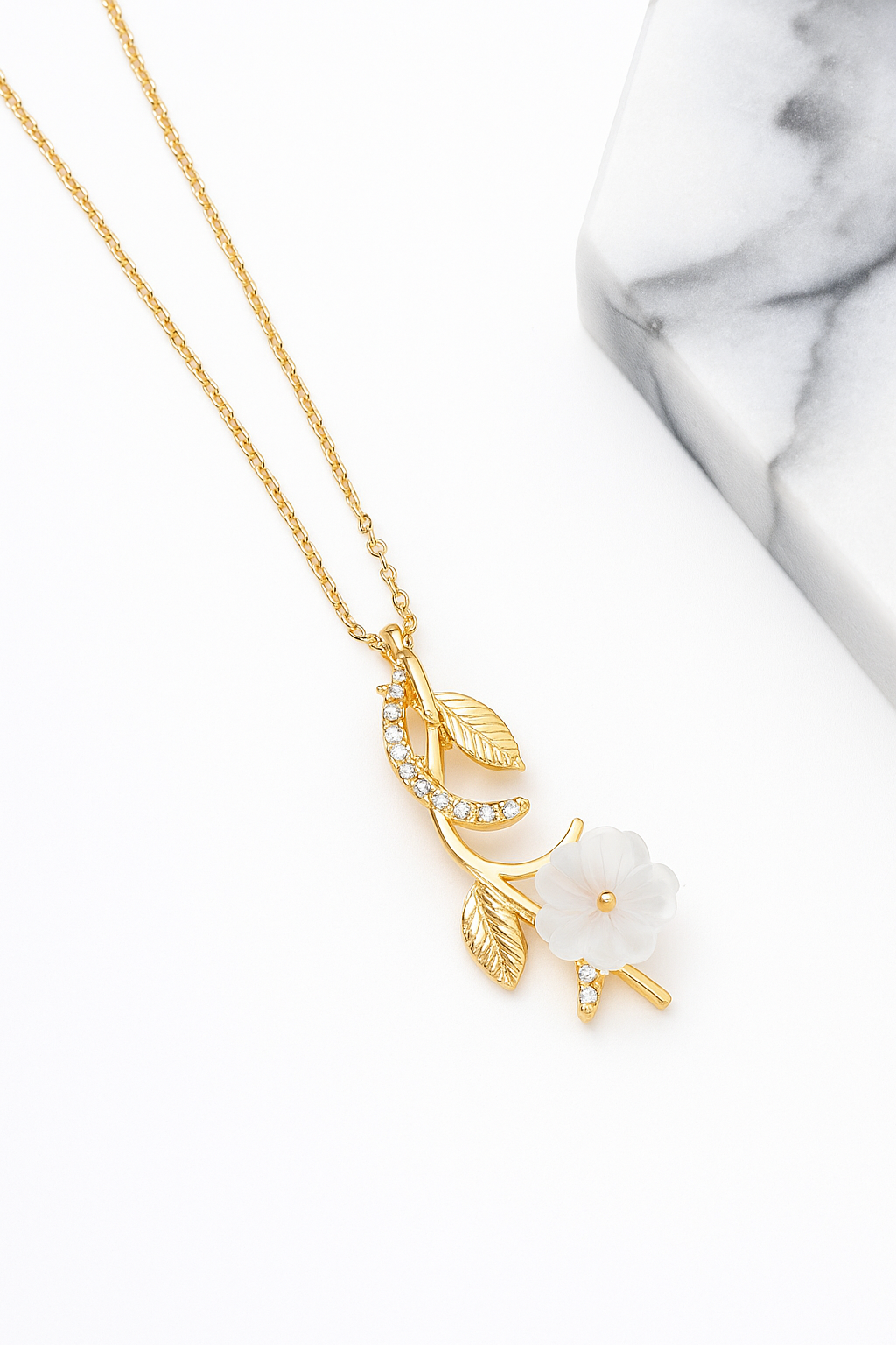 Dainty Magnolia Necklace
