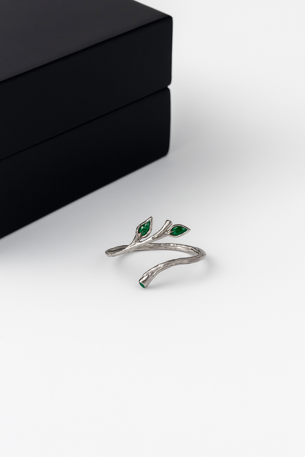 Minimalist Branch Ring